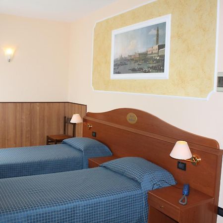 Hotel Belfiore Salzano Dış mekan fotoğraf